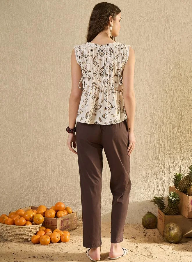 sanskrutihomes Printed Sleeveless Top and Regular Fit Trousers Co-Ords